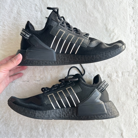 Adidas black and white NMD R1 V2 athletic shoes, size 8 NO BOX main image 4
